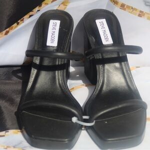10 - Steve Madden’s Black slipper Heels (Never Worn)